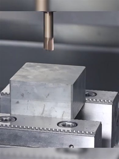 High Accuracy Milling Cutter for Steel and Aluminum