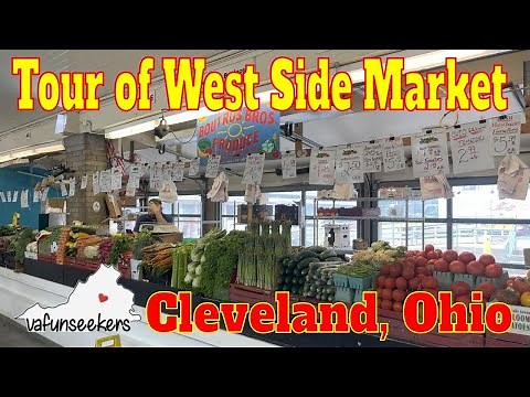 A Day at Cleveland’s West Side Market – Eating, Shopping, Exploring!