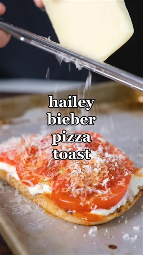 Hailey Bieber's Pizza Toast Recipe Rating and Review