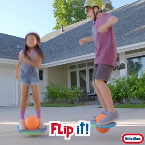 Your tike can be a Pogo-It champ, with 2 interactive game modes! On sale now at Target. Shop: http://bit.ly/2gNm7LR | Little Tikes
