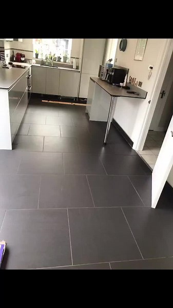 Completa tu Suelo con LVT Click Flooring