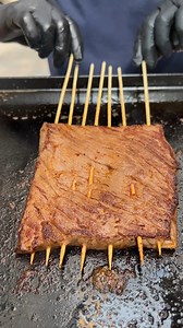 5.8M views · 10K reactions | Steak Frites on a Stick! Crunchy potato meets juicy steak in every bite 數凜 | Chefclub GruB | Facebook
