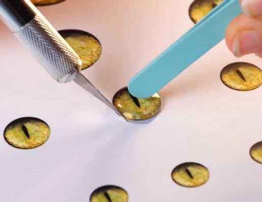 519K views · 1.5K reactions | This DIY Collar Hides Something Clever | 5-Minute Crafts | Facebook