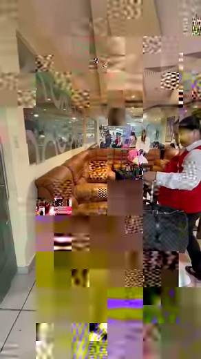 🚗 Conduce nuestros autos exclusivos en Cuba ¡Esta es tu oportunidad de viajar con estilo! 👉 https://www.dimecuba.com/viajes/renta-carros-en-cuba 👈 🛬 Nuestro personal te recibirá directamente al bajar del avión. 🛃 Evita las demoras y disfruta de un proceso fluido en aduana. 💼 Nos encargamos de tu equipaje. 🍽 Relájate en nuestro salón VIP mientras esperas tu equipaje. 🍻 ¡Celebra tu llegada con una caja de cerveza GRATIS de DimeCuba al reservar nuestro servicio VIP! ⭐ Aprovecha un 5% de Des