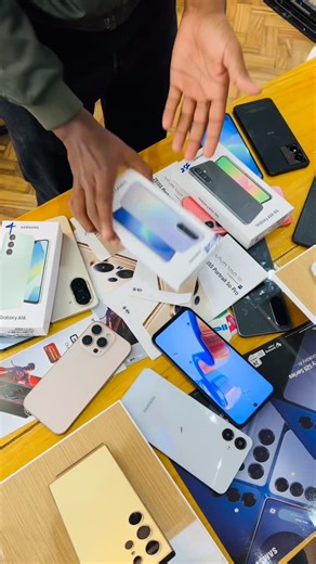 JUGANHUB TECHNOLOGIES on Instagram: "The new Galaxy A36 5G 6GB + 128GB ksh 35,000 Samsung Galaxy A36 5G Key Features RAM: 6GB, 8GB Internal Storage: 128GB, 256GB Display: 7-inch, Super AMOLED Connectivity: 5G, Wi-Fi, Bluetooth 5.3, NFC OS: Android 15, up to 6 major Android upgrades, One UI 7 Chipset: Qualcomm SM6475-AB Snapdragon 6 Gen 3 (4 nm Front Camera: 12MP Main Camera: 50MP +8MP + 2MP Battery: 5000mAh, 45W Colors: Lavender, Black, White, Lime ●Reserve Paybill:247247 Ac no : 340495 ●Descrip