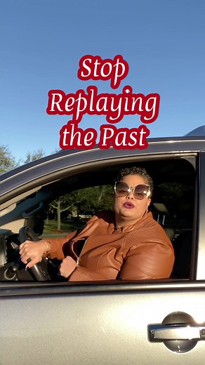 It’s not serving you. So stop. #mentalhealth #mindset #mom#mentalwealth #LifeCoach#selflove #fyp