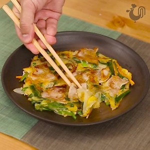 ホットケーキミックスでチヂミが出来ちゃう驚きレシピ！ 【色んなアレンジチヂミをアプリでチェック！】 iphoneの方 : http://app-adforce.jp/ad/p/r?_site=36250&_article=223557&_link=5337099&_image=4913886 Androidの方: http://app-adforce.jp/ad/p/r?_site=36250&_article=223558&_link=5337102&_image=4913887 | ペコリ by Ameba