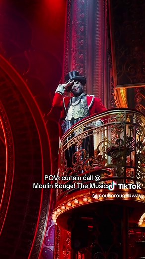 Curtain Call Experience at Moulin Rouge!