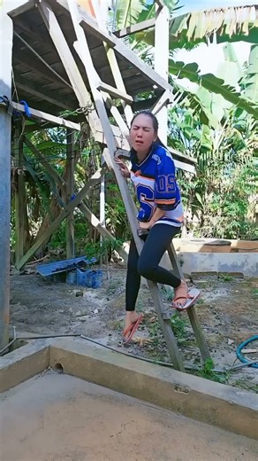 Don't smile... I will slap you! Part 2.😆 #comedyshorts