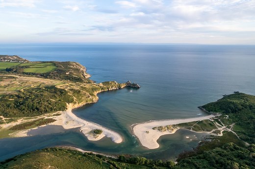 A locals Guide to Three Cliffs Bay on the Gower Peninsula — Oh What A Knight