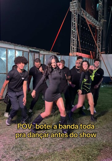 Dançando com minha equipe: A nova trend do TikTok