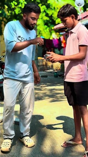 ಭಿಕ್ಷುಕ #bhikhari #comedy #funny #kannada #fun #trendingshorts #viral_video #youtubevideo #love