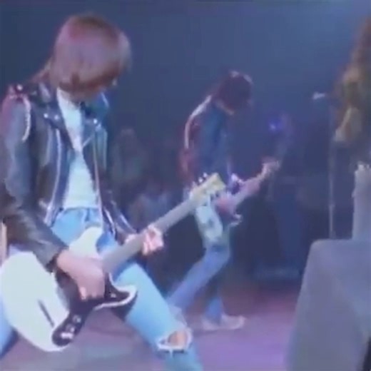 Ready to rock into the new year. Ramones live at the Rainbow Theatre in London, England, December 31, 1977. | Ramones