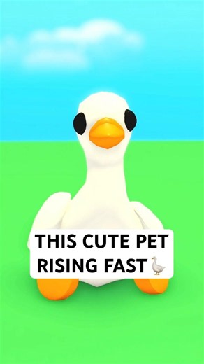 This Cute Pet Is Rising FAST in Adopt Me...🪿 #roblox #adoptme