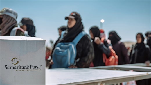 ✈️ Yesterday, Samaritan’s Purse deployed our 767 cargo plane carrying more than 100,000 pounds of life-saving relief supplies bound for Gaza. Onboard were over 290,000 sachets of Ready-to-Use Supplemental Food (RUSF), along with solar lights, blankets, and other critical items to help those in desperate need. Watch this video for a behind-the-scenes look at yesterday’s airlift. Please join us in praying for the suffering people who will receive this aid—and that God would bring peace to the Midd