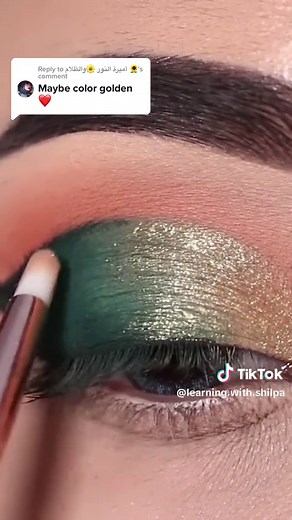 Green and Gold Glitter Eye Makeup Looks