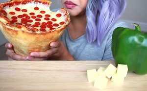 【GypSea】巨大的手握披萨！ 超多芝士超多料~