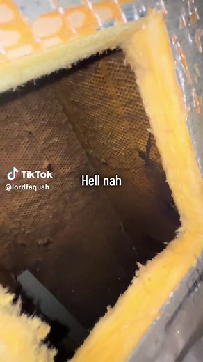 Anytime I see a dirty filter and ductboard I’m slicing that hoe up #hvactechnician #hvactech #hvac #fypシ