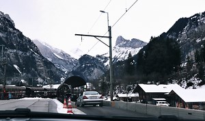 策馬特 自駕 · 如何使用 勒奇山隧道火車 以及把車子停放在 Tasch 車站 • BISHDREAM