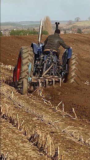 Fordson Major E27N natco 75 7.5 Litre 6-Cyl Tractor at NVTEC Working Day 5th February 2023
