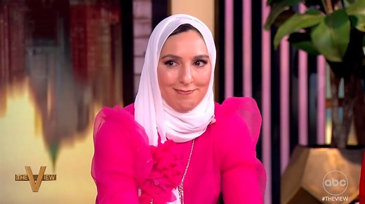 'Muslim Matchmaker' Yasmin Elhady takes us behind her hit Hulu series, explains her "rule of three" for dating and shares her guide to finding love online! | The View