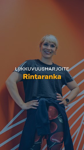 Viides ja viimeinen osa Hengitä heinäkuu -sarjasta 😍 Näillä liikkuvuusharjoitteilla annetaan kyytiä kireälle rintarangalle parantaen ryhtiä ja helpottaen hengittämistä. Toistot: Tee jokainen liike noin 5-10 kertaa Liikkeet ja vinkit: 🔹VENYTYS SEISTEN • Tuo käsi vierellesi 90-asteen kulmaan. • Aseta käsi seinää vasten ja työnny vartalollasi kevyesti eteenpäin, niin että tunnet venytyksen rinnassa. 🔹 KÄDEN PYÖRITYS SEINÄÄ VASTEN • Aseta olkapää kevyesti kiinni seinään. • Lähde pyörittämään kätt