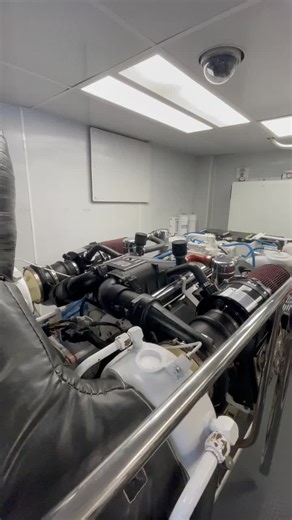 Volume UP to hear these CAT 3412’s running WOT on this 105’ yacht fisherman. #yachttok #fypシ #diesel #yachts #engineroom #engineering #yachting