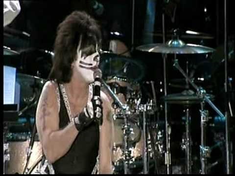 KISS Symphony: Alive IV (6) - Act One: Psycho Circus - Act Two: Beth