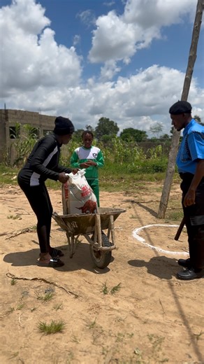 2K views · 30 reactions | The behind the scenes of the ev!! Circle ⭕️ #reelsvideoシ #facebookreel #fyp #trending #viral | Nelscrack family | Facebook