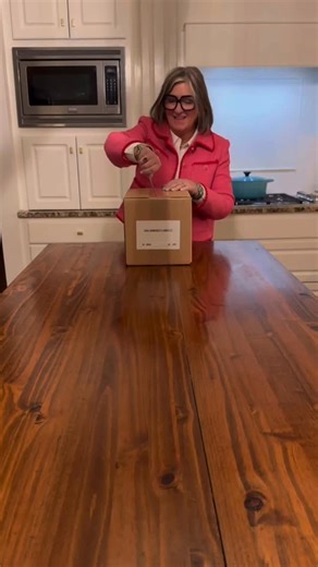 You’re invited to The Blooming Table Launch Party & Book Signing! Thursday, November 20th, 5:30 PM - 8:00 PM. The Booming Table is a beautifully photographed book that is the culmination of Gina’s talents in the kitchen, her years of floral design experience and her passion for setting tables with elegance and style. Come to the Book Launch and get 20% off store-wide (some exclusions apply) Enjoy small bites & festive drinks Register in-store for prizes (you do not need to be present to win) Par