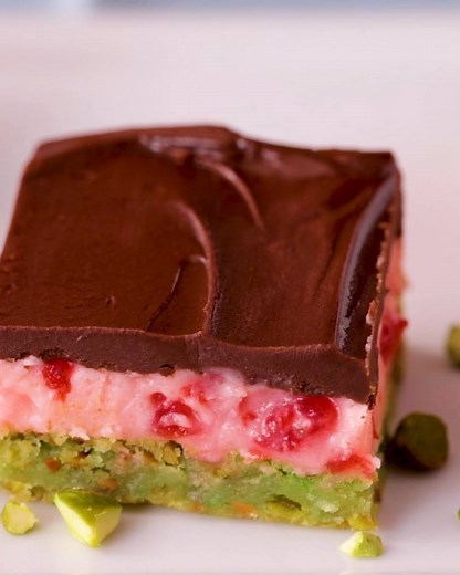 50K views · 338 reactions | It looks like it takes forever to make, but is way easier than you think—promise! Spumoni Bars recipe: https://www.pillsbury.com/recipes/spumoni-bars/9457fd0b-46b9-4342-9f26-e0493f9d963b?utm_source=facebook&utm_medium=social&utm_campaign=12_2018_standard?mktgimp=PBRBGCOOKIE | Pillsbury | Facebook
