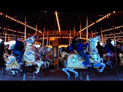 [4K] Le Carrousel de Lancelot merry-go-round Disneyland Paris