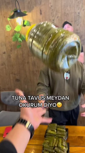 Yemek Yarışması: Tuna Tavus'un Sarmaları