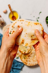 Fluffy Gluten-Free Naan (Yeast-Free, 20 minutes!)