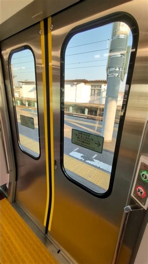 E131系800番台(N10) 半自動ドア開閉(石巻方面から4号車の1番右側ドア) #jr東日本 #e131系 #ドア開閉 #仙石線 #shorts