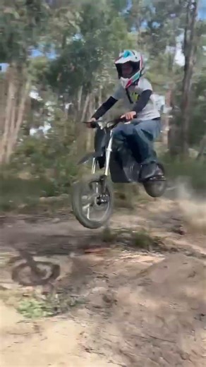 Fun ass day except for my stack some huge jumps #emoto #clean #viral #dirtjumps