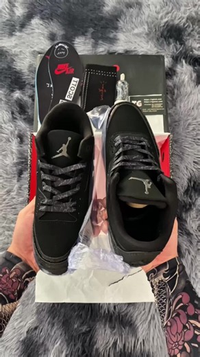 Jordan 3 Black Cat sneaker review and styling tips