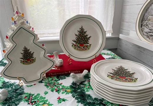 Vintage Pfaltzgraff Christmas Plates | Heritage Green Trim Stoneware - Etsy
