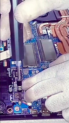 ASUS TUF Gaming A15 FA506IEB upgrade SSD.
