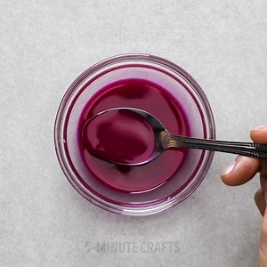 209K views · 89 reactions | 25 AMAZING WAYS TO USE CRAYONS | 5-Minute Crafts UK | Facebook