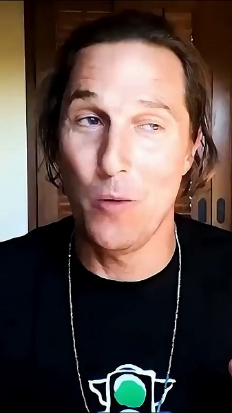 Matthew McConaughey shuts down critics after thanking God - "No one claps"
