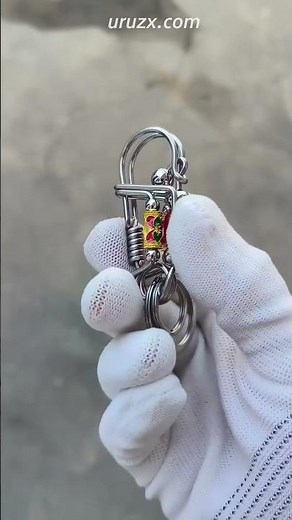 Handmade Stainless Steel Wire Keychain Crafted for Style and Durability #Keychain #SteelMaker #DIY