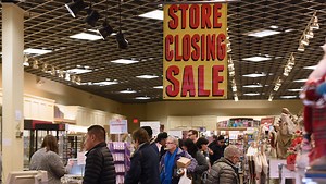 Hallmark store closing at Paramus Park mall
