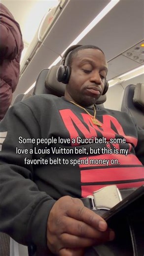 This came to mind before my flight took off✈️💈