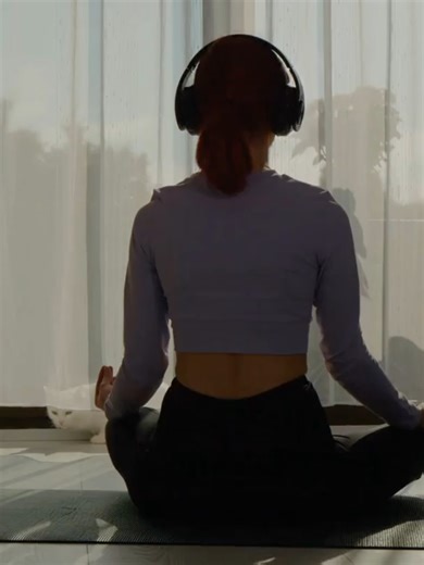 📚🔥 From mindset to muscle, from healing to health… David Evans isn’t just writing books, he’s building a movement. From Precision Fat Loss to Eat Well: Live Well, Thriving at Any Age, and 30 Days to Your Best Self, every title is built on one thing: 💡 Real science. 💪 Real discipline. ❤️ Real life. No crash diets. No fake motivation. No empty promises. Just sustainable health, strong habits, and long-term results. If you’re tired of starting over… This is your sign to start smart. 🚀 #Precisi