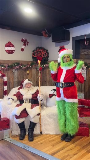 The Grinch is in the house and ready to cause some mischief! 💚🎄💚🎄 | Jersey's Bar & Grill