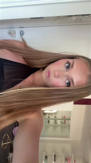 Kirra (@kirra.overs)’s videos with 34 35 - indychloee
