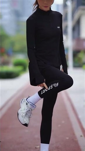 “Mid-Age Fashion Style You’ll Love 🤎”