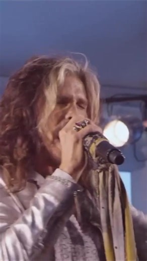 Steven performs an acoustic version of "Cryin'" from a National Publishers' Association honors event, 2014 #steventyler #aerosmith #cryin #acoustic #liveperformance | Smooth Echo