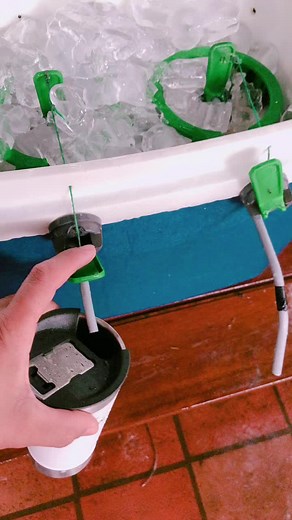 Effortless Ice Making with Green Plastic Ice Maker